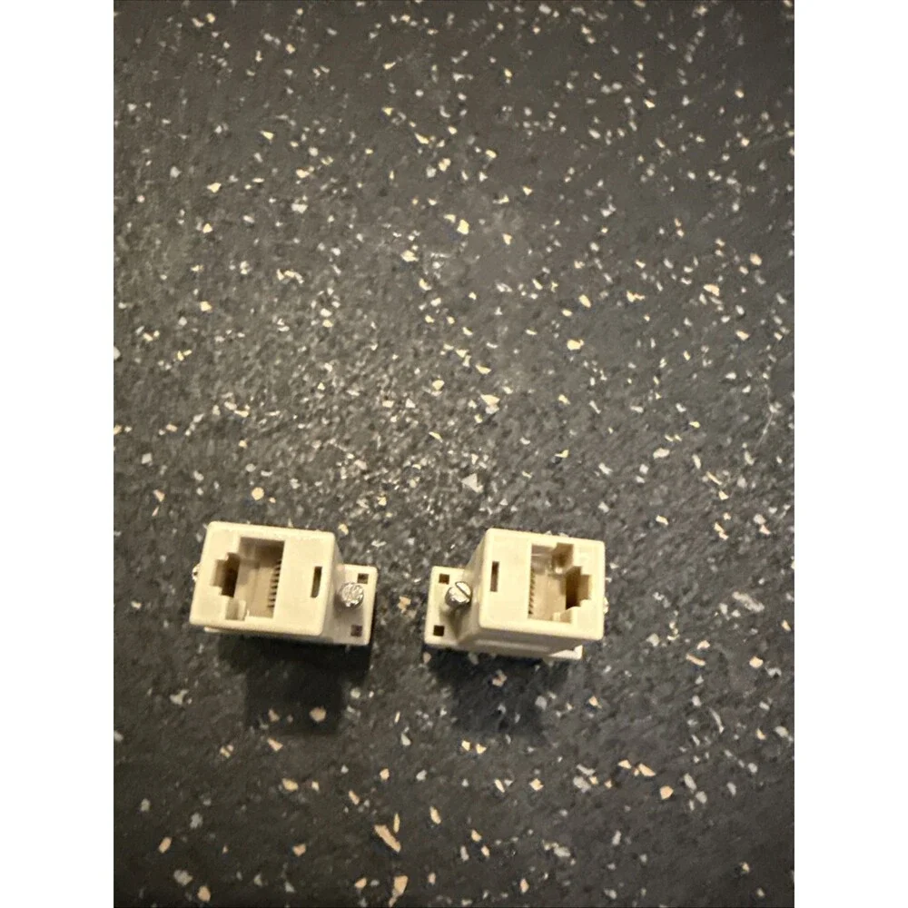 New Cisco DB9 Female RJ45 Female Serial Adapter Terminal 74-0495-01